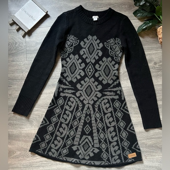 Element Eden long sleeve sweater fit and flare dress in gray and black. Size S - Picture 1 of 9